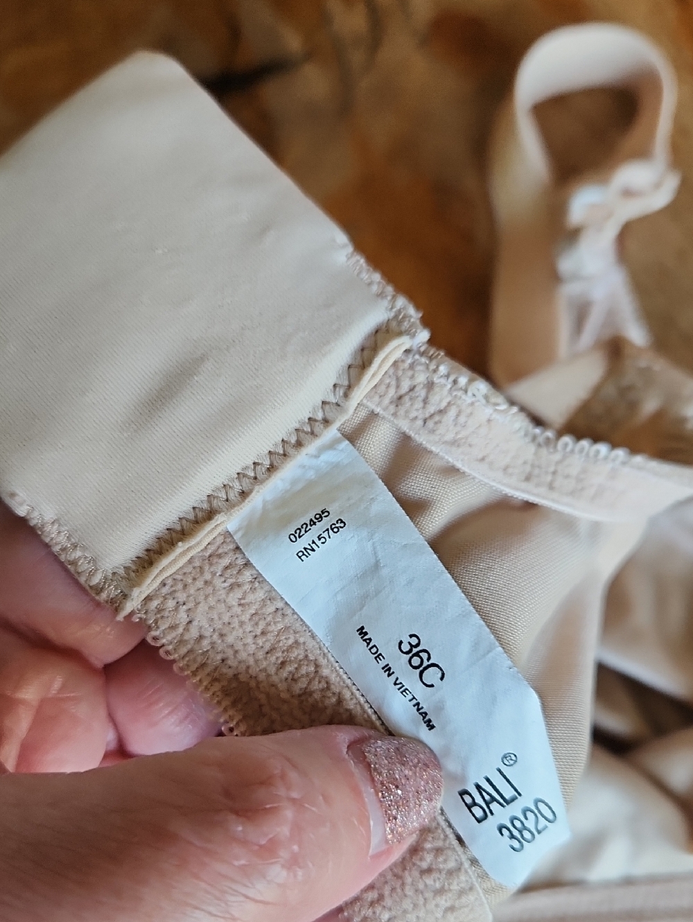2 Bali Wirefree Bras‎ 36C - Picture 13 of 14